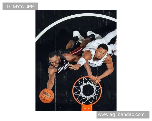 文班在新赛季展现惊人表现两场比赛均零失误令人惊叹 文班在新赛季展现惊人表现两场比赛均零失误令人惊叹