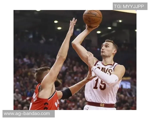 瓦塞尔表现平平三分球失准但仍贡献12分6板助球队稳定发挥